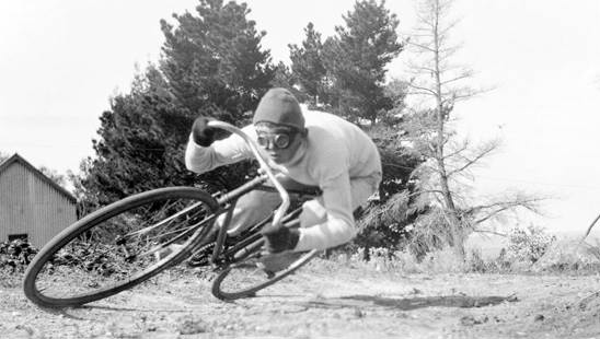 Linear pedal bicycle clearance